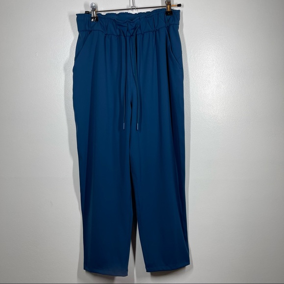NWT Lululemon Pants - Picture 1 of 9